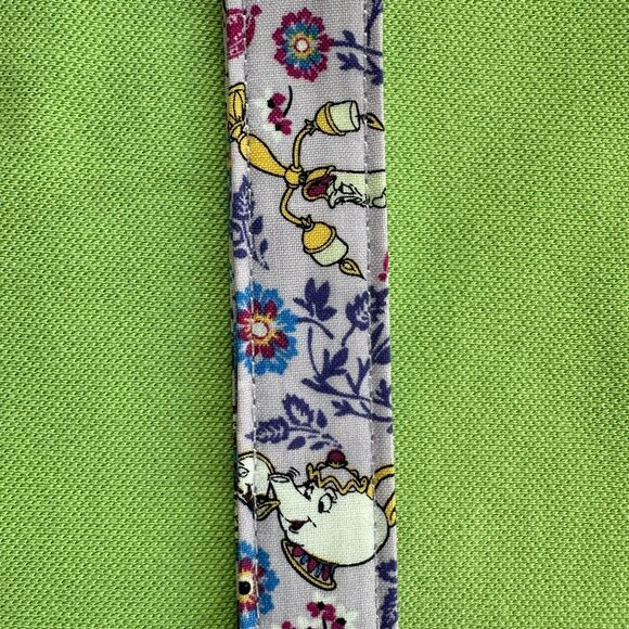 VERA BRADLEY DISNEY BELLE WIDE LOOP KEYCHAIN:NWT "BELLE PETITE FLORAL" - Picture 11 of 12